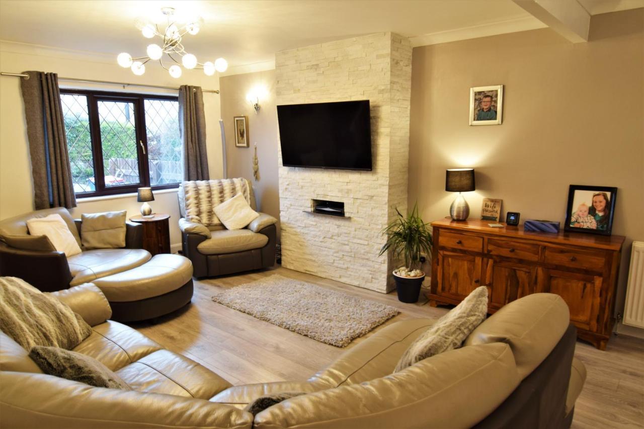 Mikes At Menai - Stylish & Spacious 3 Bed House In Menai Bridge. Exterior foto